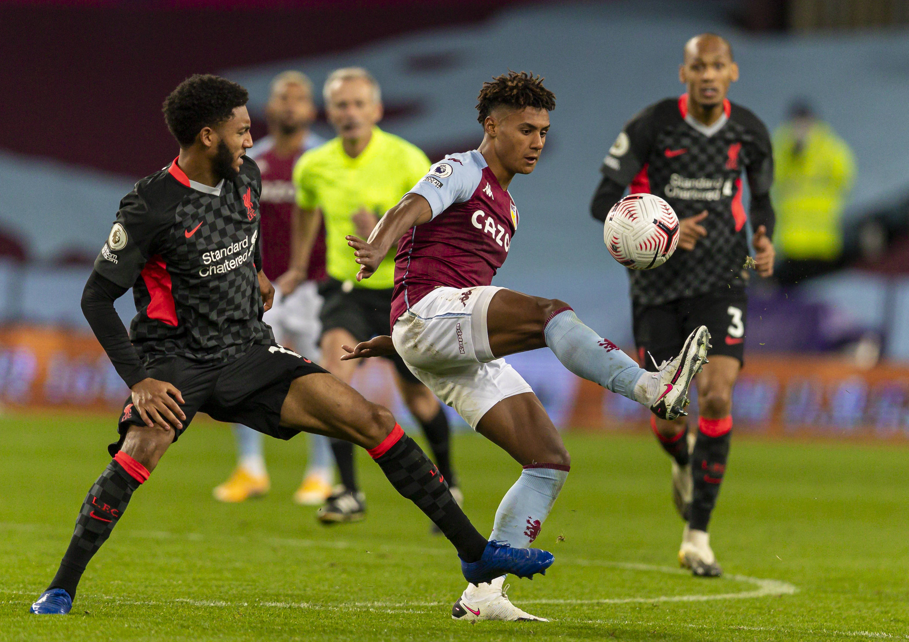 的竞争中脱 的竞争中脱